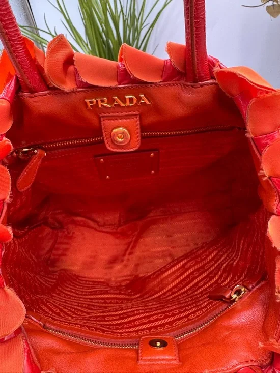 Prada Rare Arancio Orange Tessuto Ruffle Tote Bag BN1728 Vernice Patent Leather - Picture 5 of 14